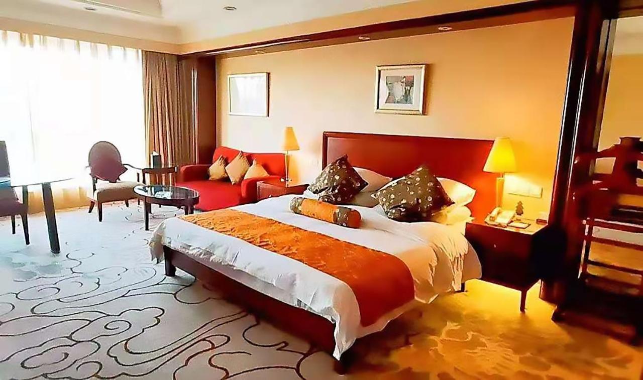 Maritim Hotel Taicang Garden Bagian luar foto