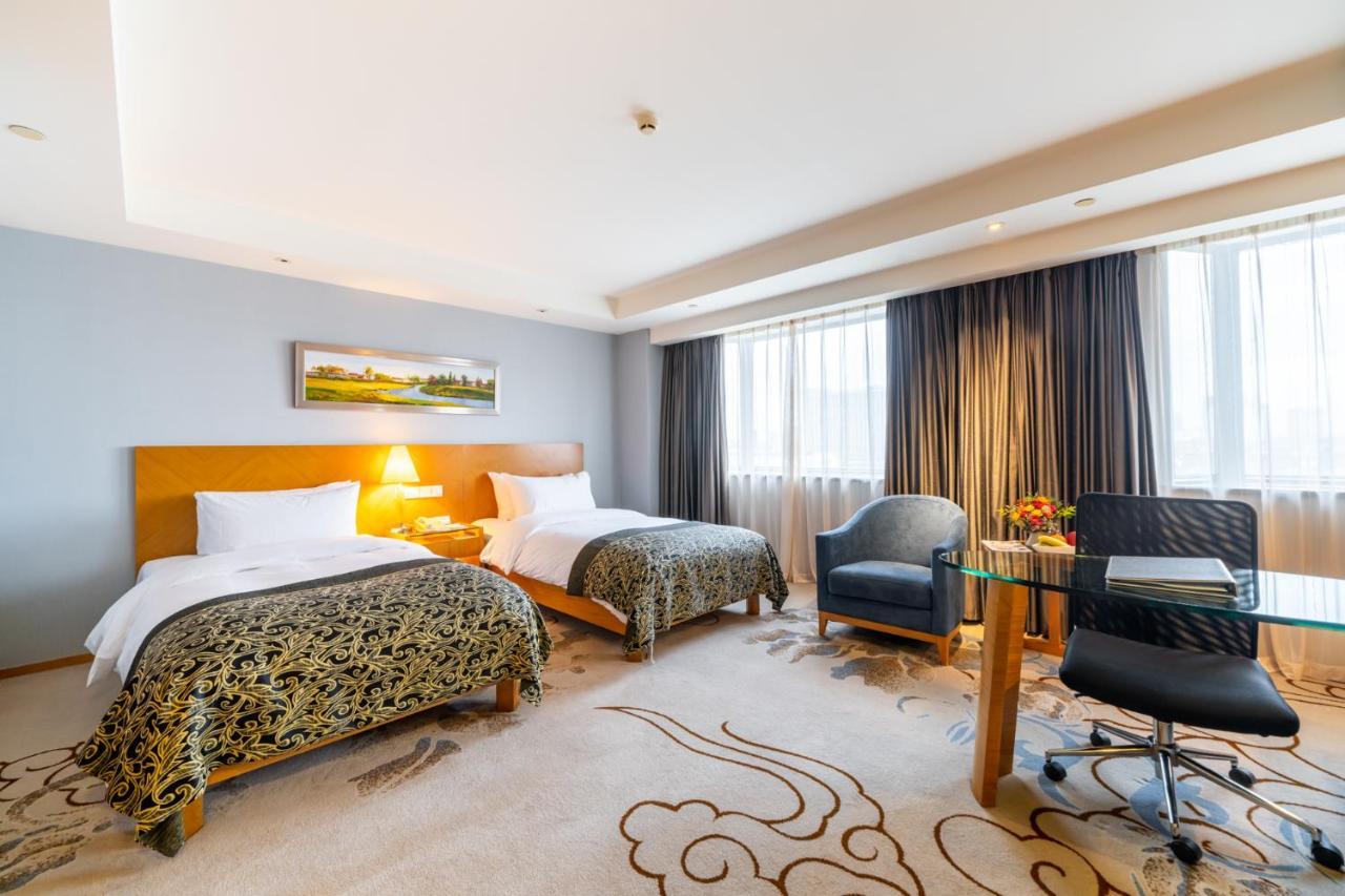 Maritim Hotel Taicang Garden Bagian luar foto